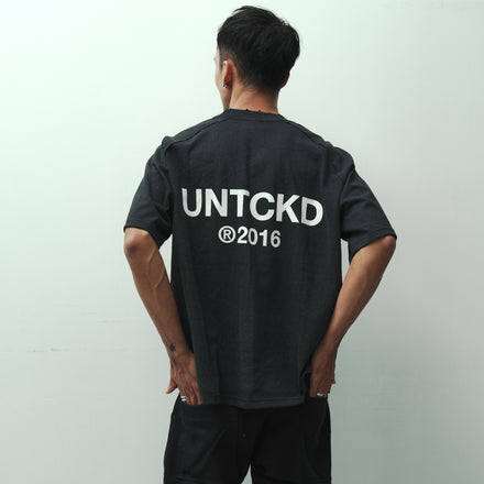 Legacy Raglan Tee - Vintage Black